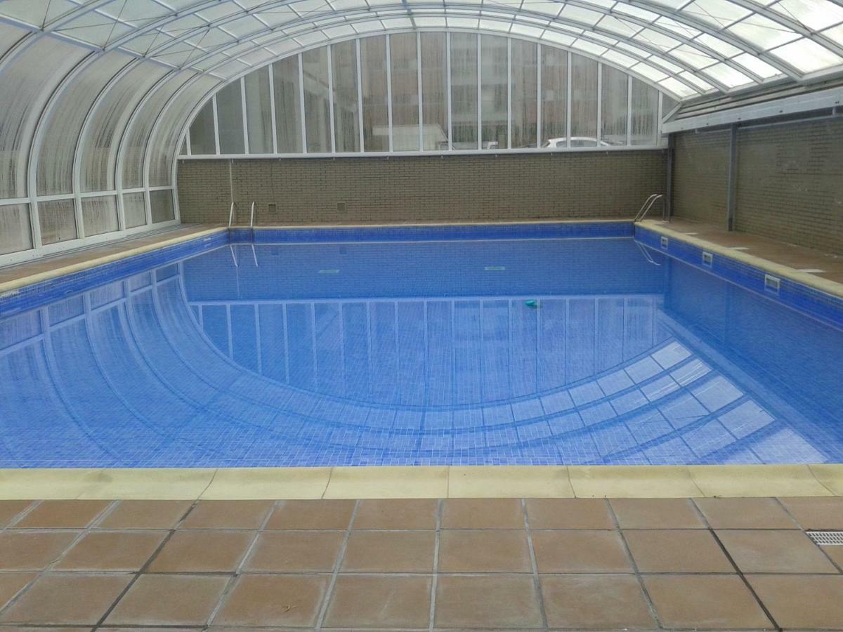 Torre De La Fuente Aprtovistas Piscina Parking Apartment โอเบียโด ภายนอก รูปภาพ
