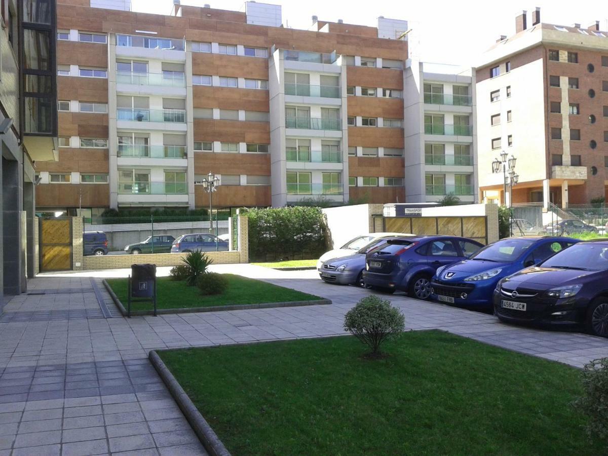 Torre De La Fuente Aprtovistas Piscina Parking Apartment โอเบียโด ภายนอก รูปภาพ